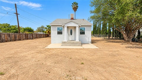 Photo of 30368 Orange ST, Shafter, CA 93263 (MLS # SR26196986)