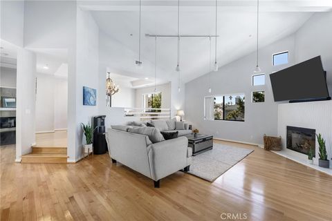 Tiny photo for 1908 Belmont Lane Ln #A, Redondo Beach, CA 90278 (MLS # SB25242251)