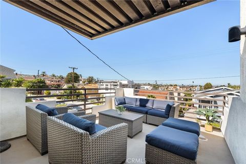 Tiny photo for 1908 Belmont Lane Ln #A, Redondo Beach, CA 90278 (MLS # SB25242251)