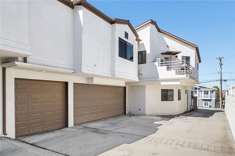 Tiny photo for 1908 Belmont Lane Ln #A, Redondo Beach, CA 90278 (MLS # SB25242251)
