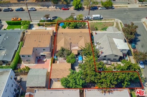 Photo of 2304 S La Salle Avenue, Los Angeles, CA 90018 (MLS # 26739509)