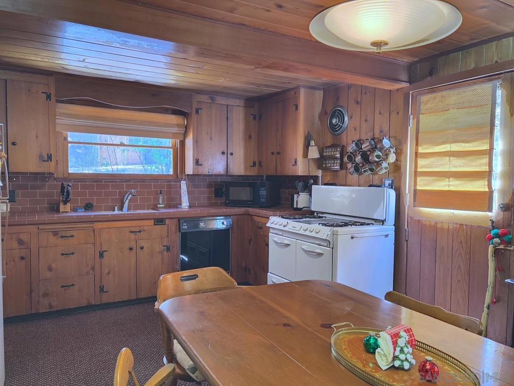 Pine Valley - Residential