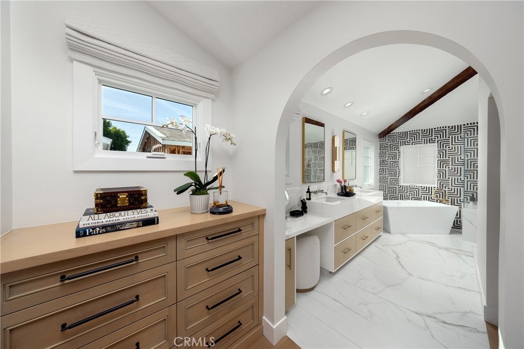 2771 Bayshore, Newport Beach CA 92663 - Photo 17