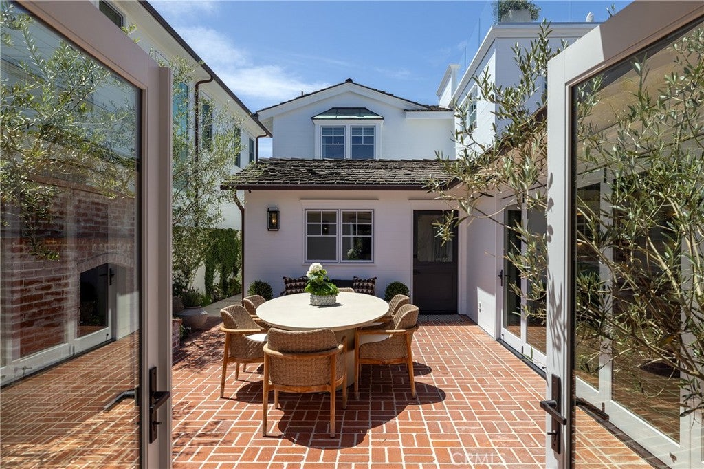 2771 Bayshore, Newport Beach CA 92663 - Photo 24