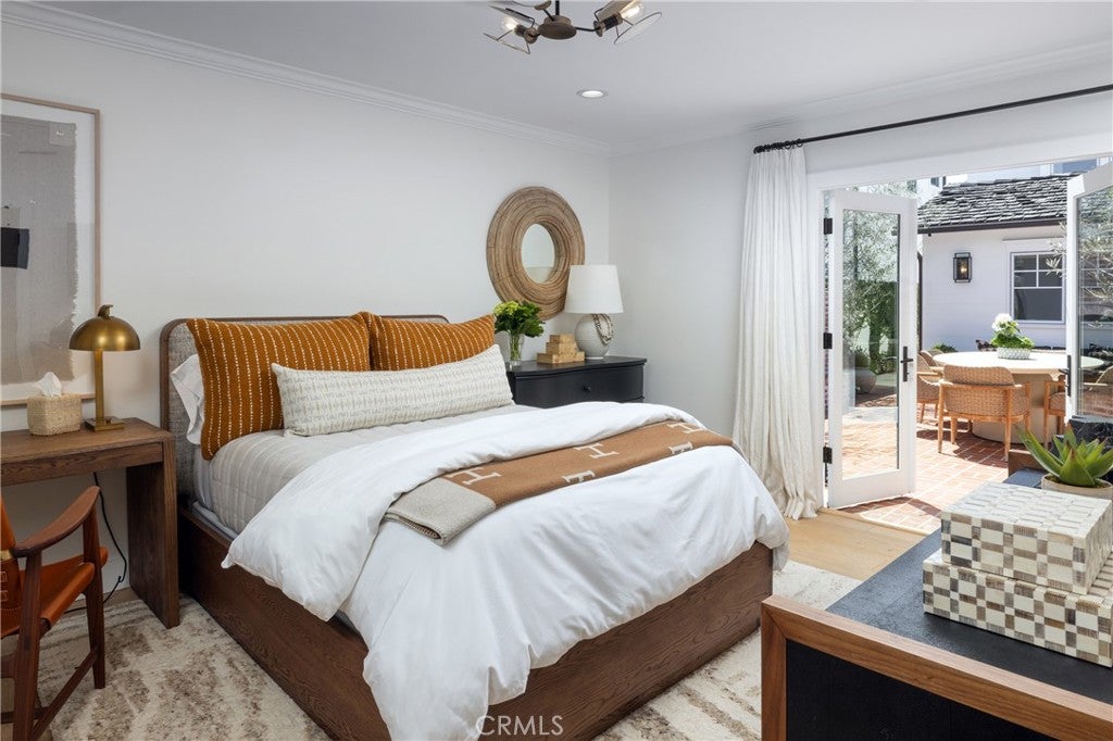 2771 Bayshore, Newport Beach CA 92663 - Photo 23