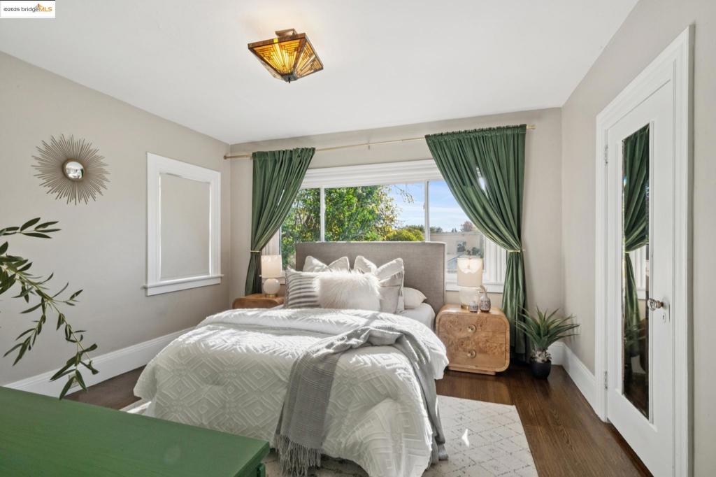 CLEVELAND HEIGHTS - Residential