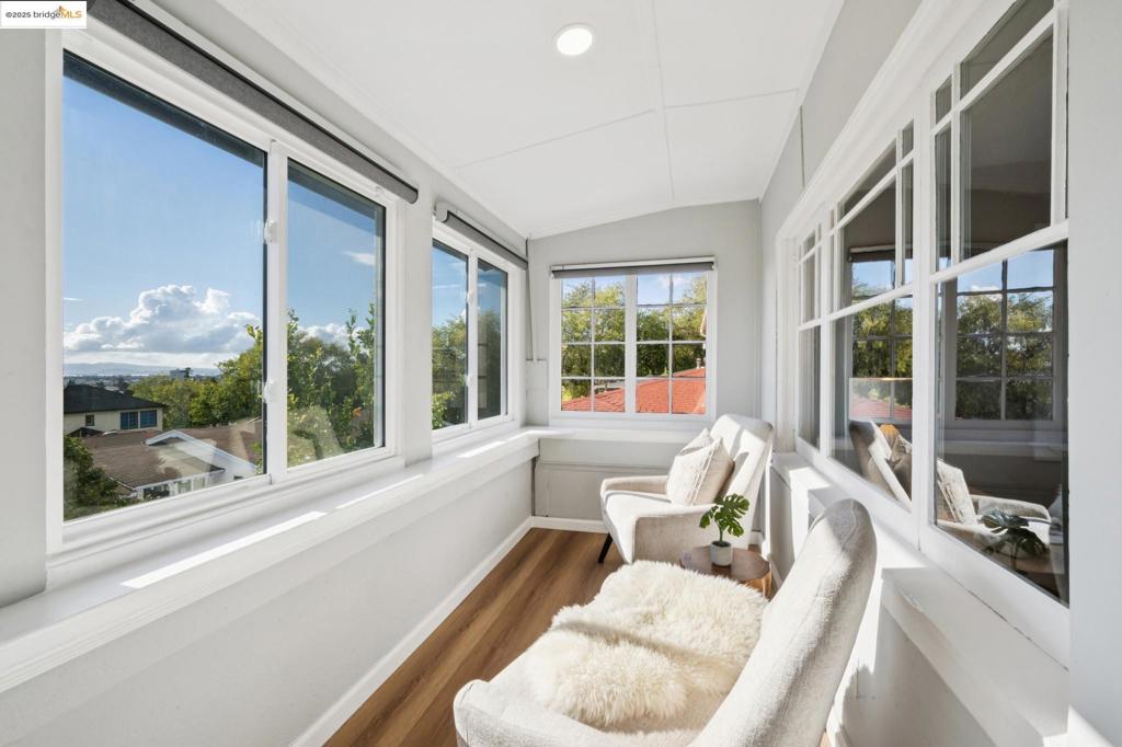 CLEVELAND HEIGHTS - Residential