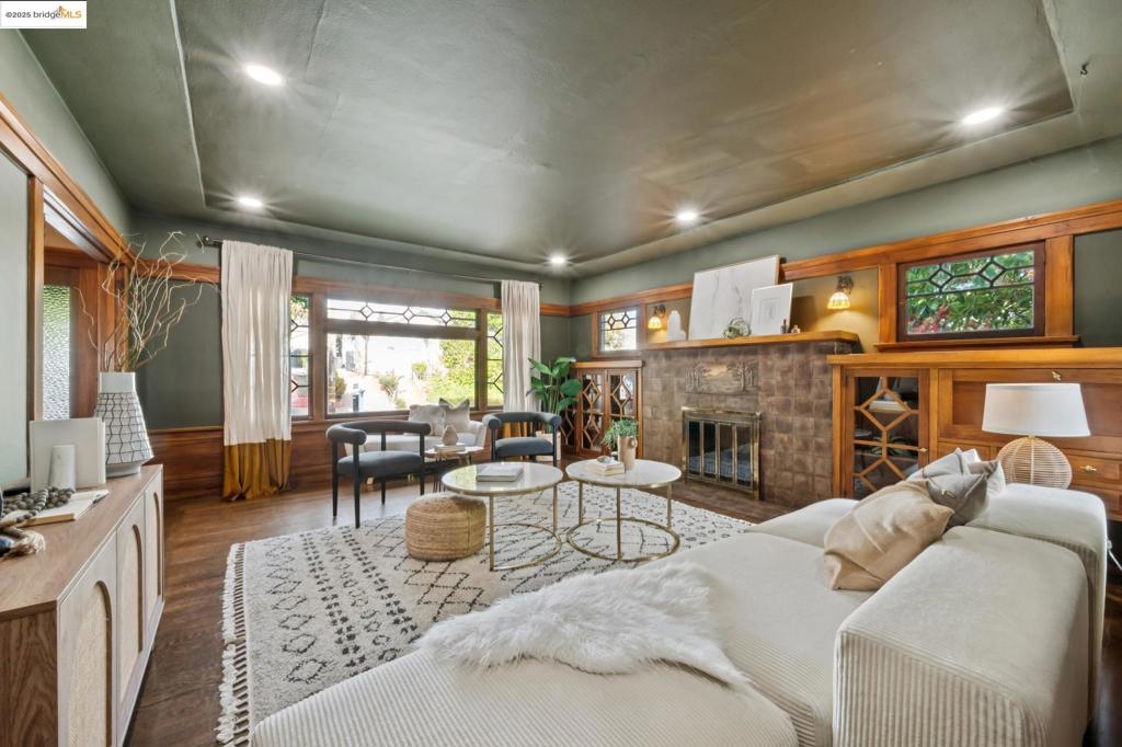 CLEVELAND HEIGHTS - Residential