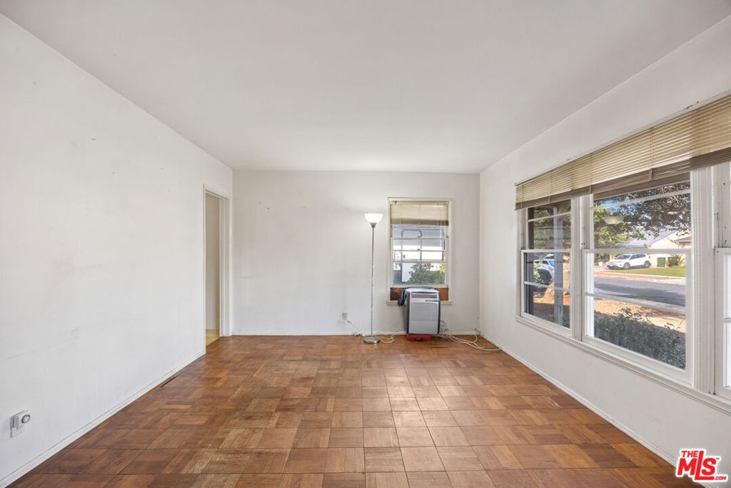 5147 Garden Grove Avenue