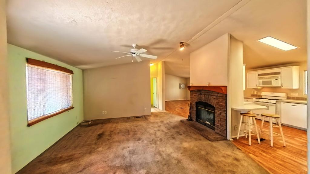 Palm Canyon Mobile C - Manufactured In Park