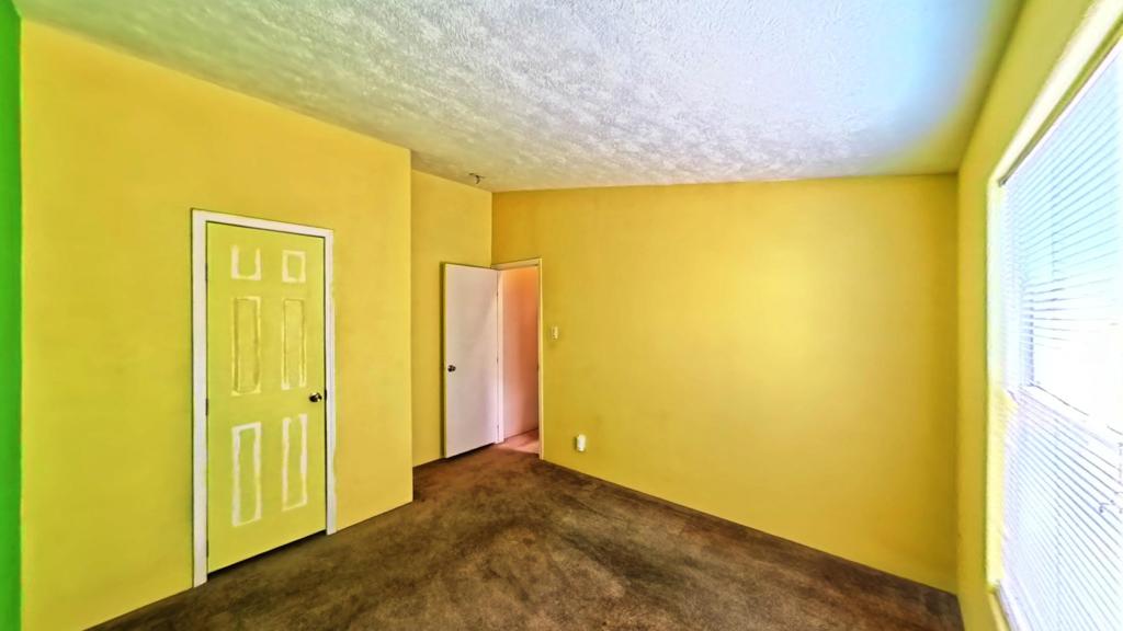 Palm Canyon Mobile C - Manufactured In Park