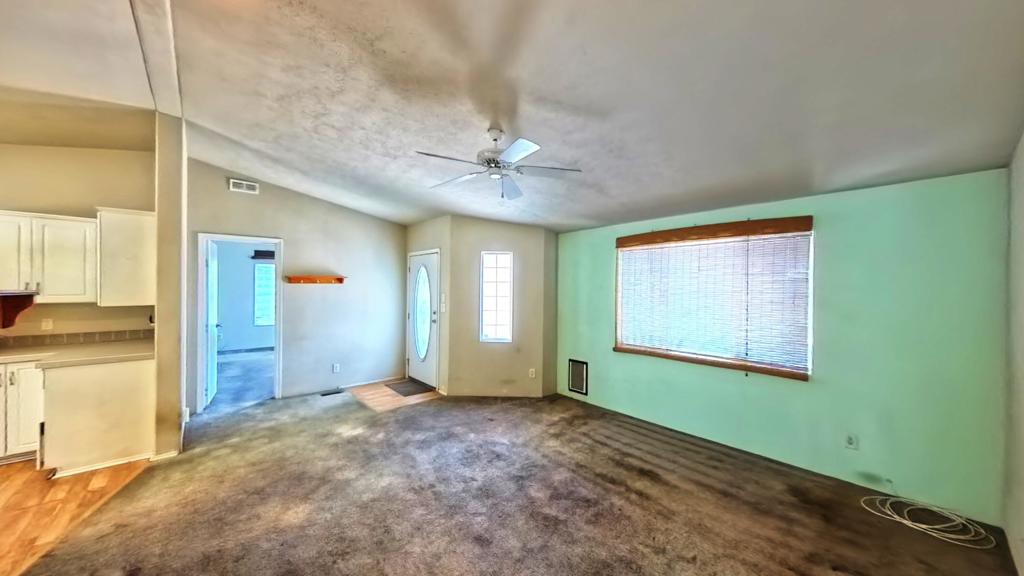 Palm Canyon Mobile C - Manufactured In Park