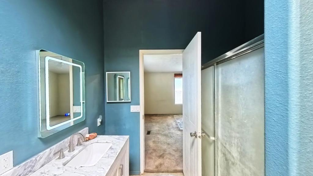 Palm Canyon Mobile C - Manufactured In Park