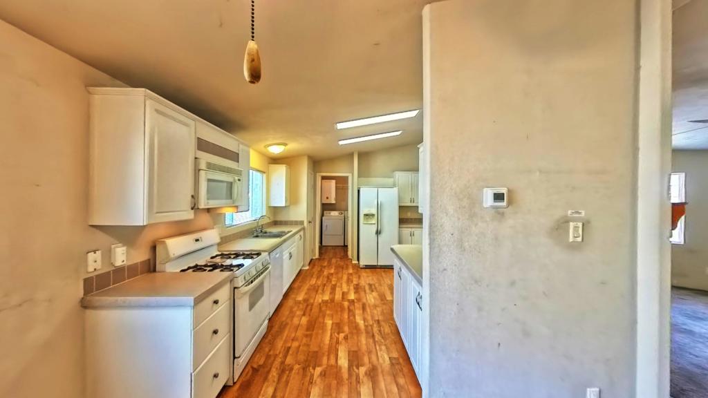 Palm Canyon Mobile C - Manufactured In Park