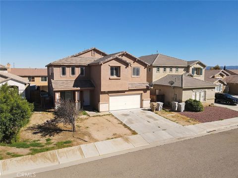 Photo of 9373 Dragon Tree Dr, Hesperia, CA 92344 (MLS # TR25235042)