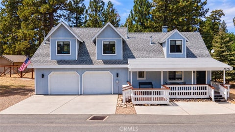 Photo of 39733 Forest Road, Big Bear Lake, CA 92315 (MLS # FR26195946)