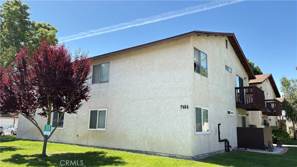 7464 Santa Ysabel