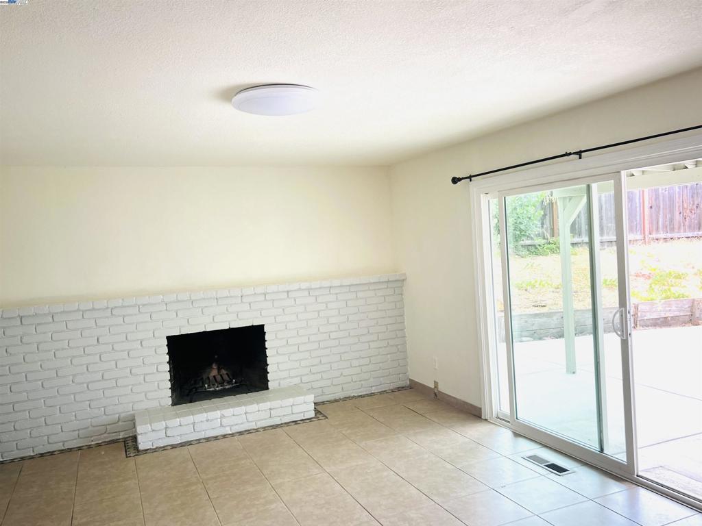 PITTSBURG - Residential