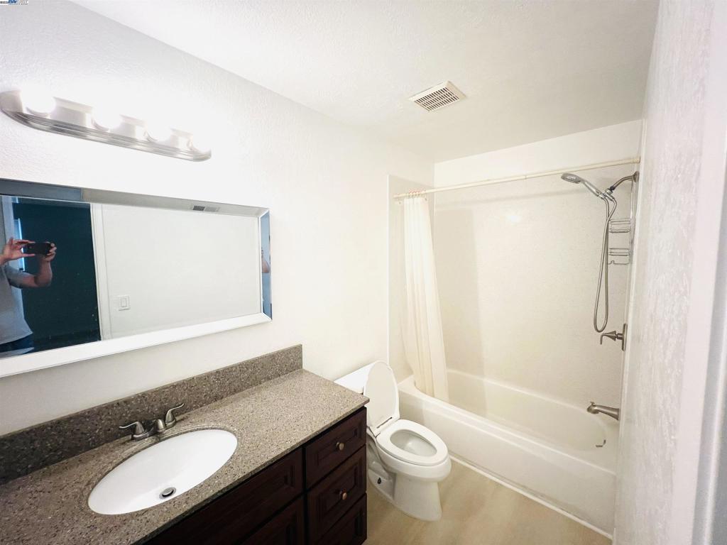 PITTSBURG - Residential