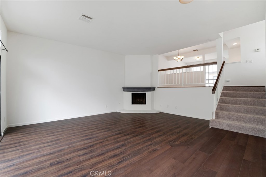 20737 Roscoe Boulevard 701