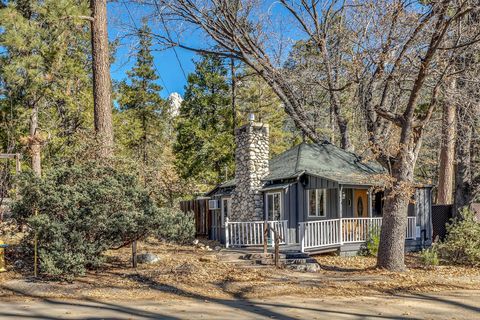 Photo of 25740 Fir Street, Idyllwild, CA 92549 (MLS # 219141383DA)