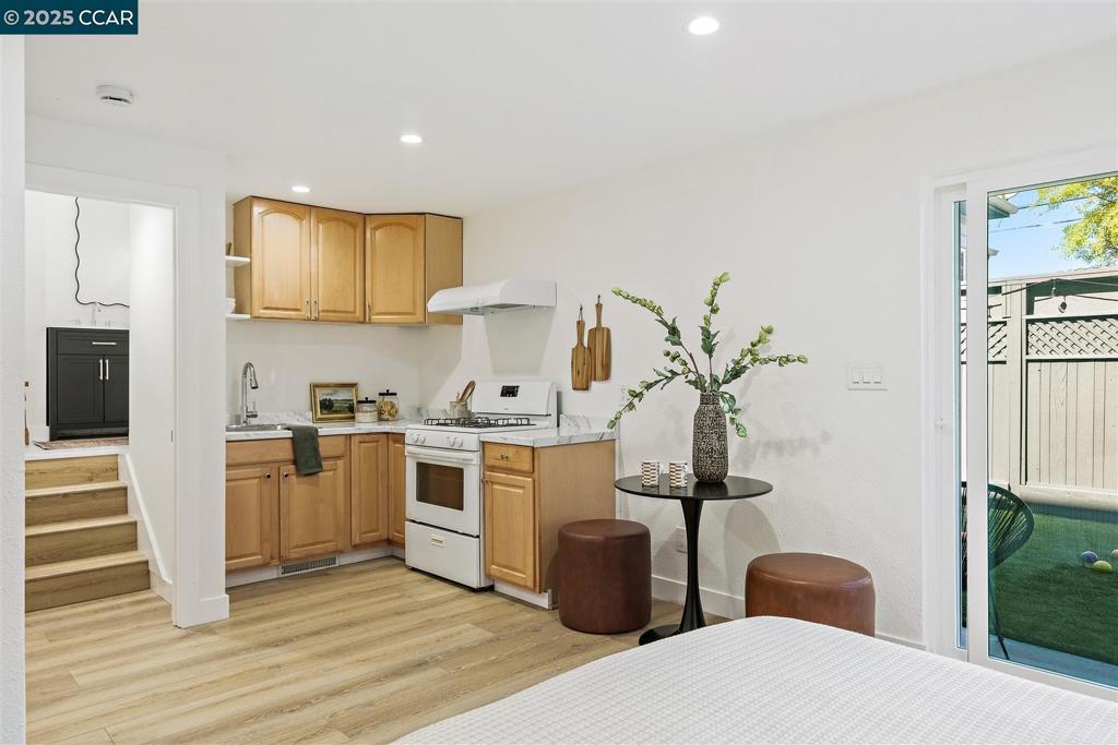 SAN PABLO PARK - Residential