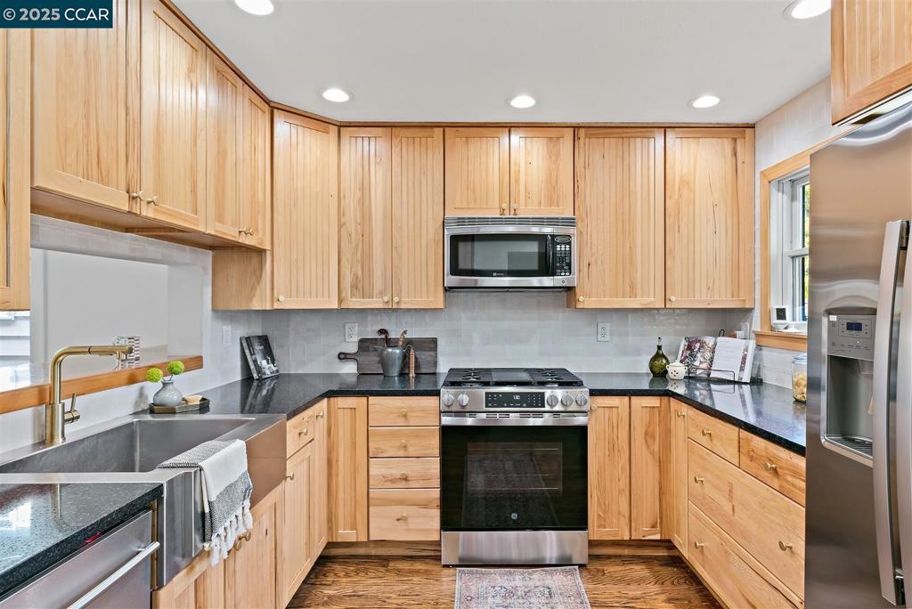 SAN PABLO PARK - Residential