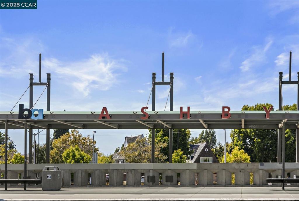 SAN PABLO PARK - Residential