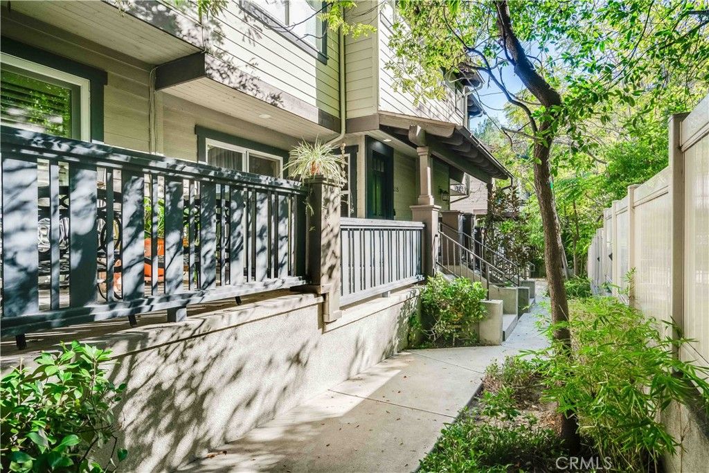 Photo of 6300 Honolulu Ave #205, La Crescenta, CA 91214 (MLS # PF25250108)