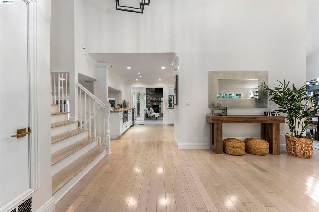 111 Silver Cloud Place