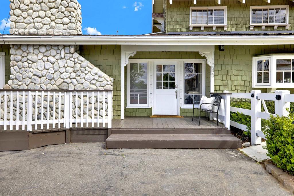 1045 Big Oak Ranch Road