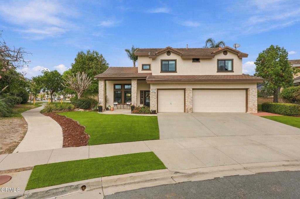 2401 Redwing Lane