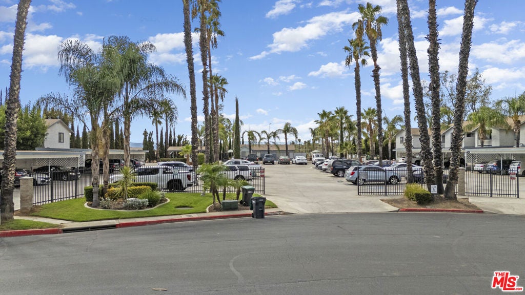 39011 Agua Vista