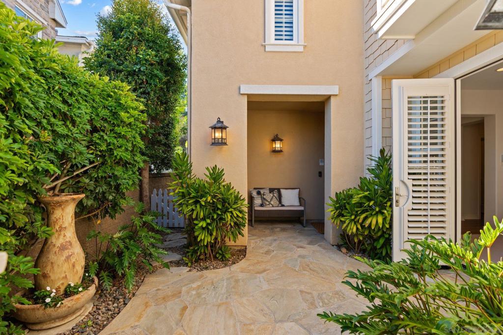 La Costa - Residential