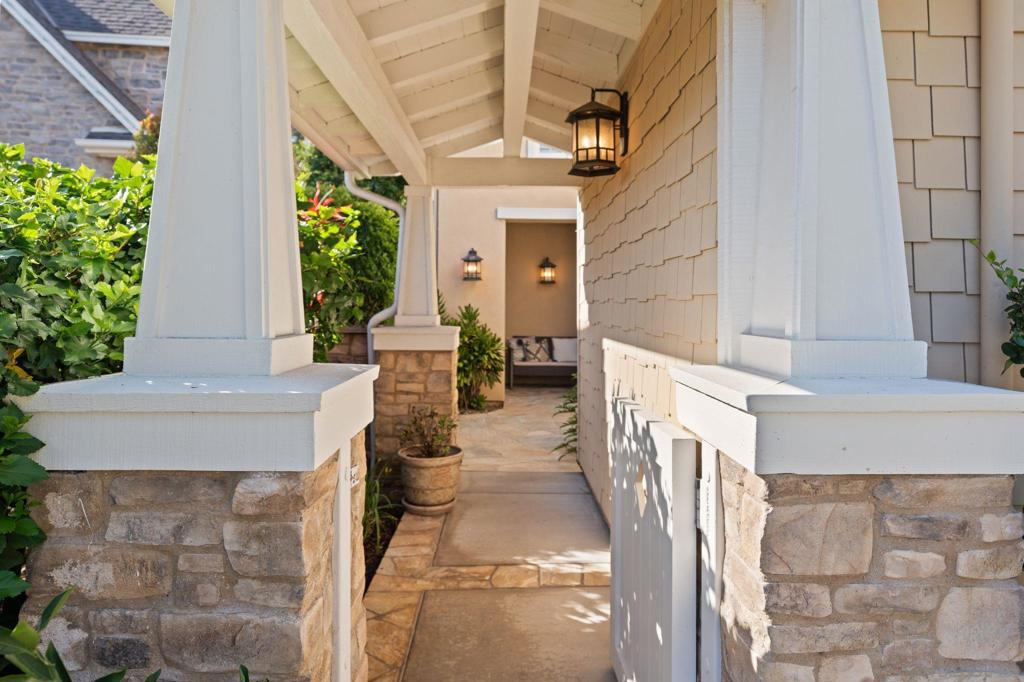 La Costa - Residential