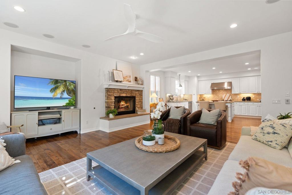 La Costa - Residential