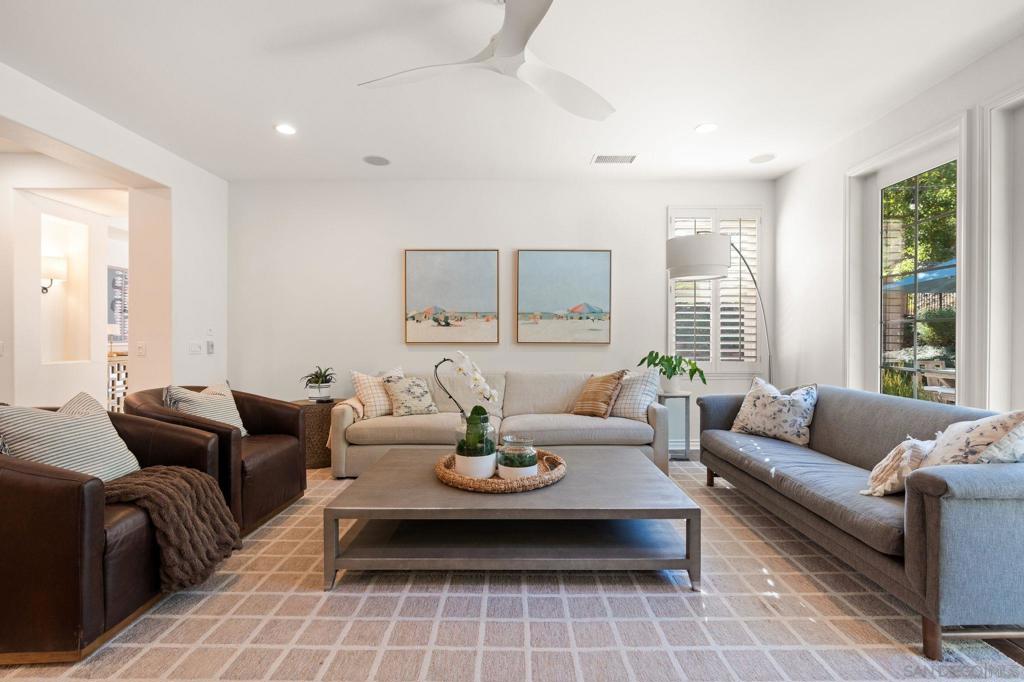 La Costa - Residential
