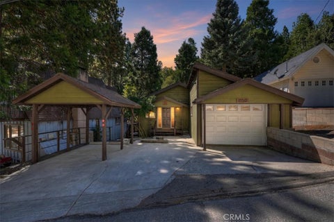 Photo of 1150 Bear Springs RD, Rimforest, CA 92378 (MLS # IG26212026)