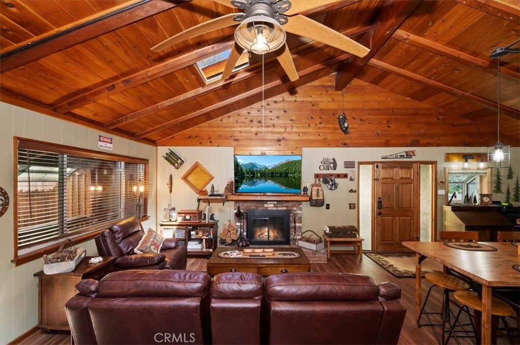 1150 Bear Springs