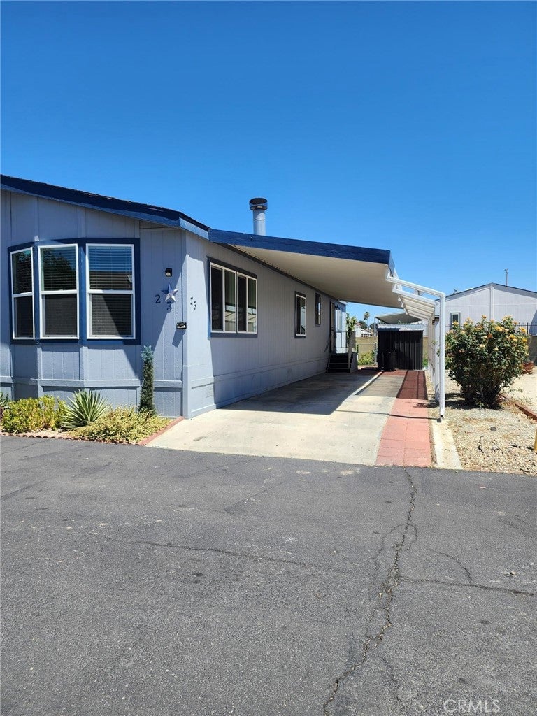 530 W Devonshire Avenue 23