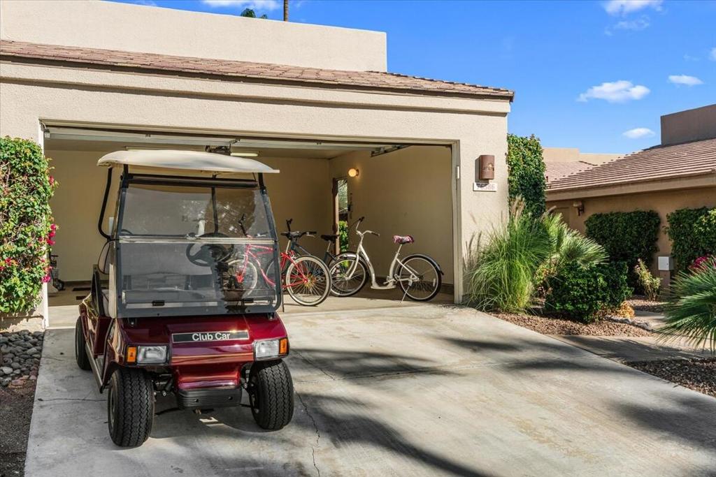76586 Hollyhock Drive