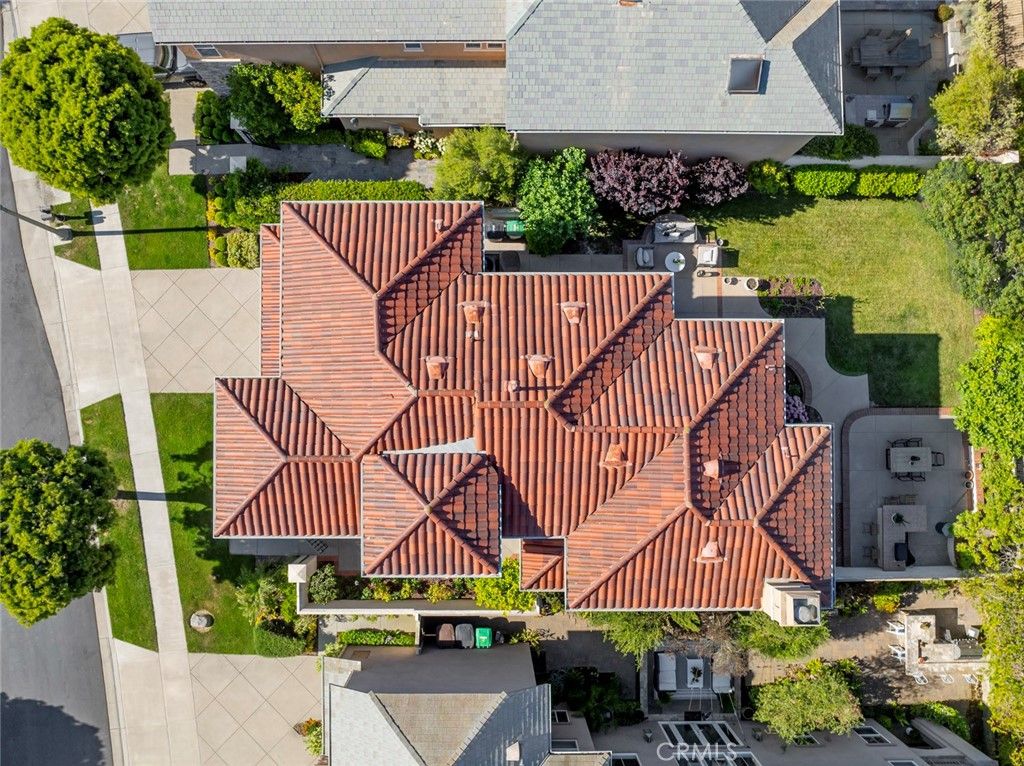 Photo of 14 Pavona, Newport Coast, CA 92657 (MLS # OC26082970)