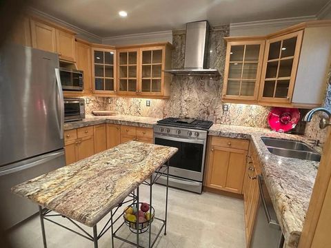 Photo of 101 Linden Avenue, San Bruno, CA 94066 (MLS # ML82038223)