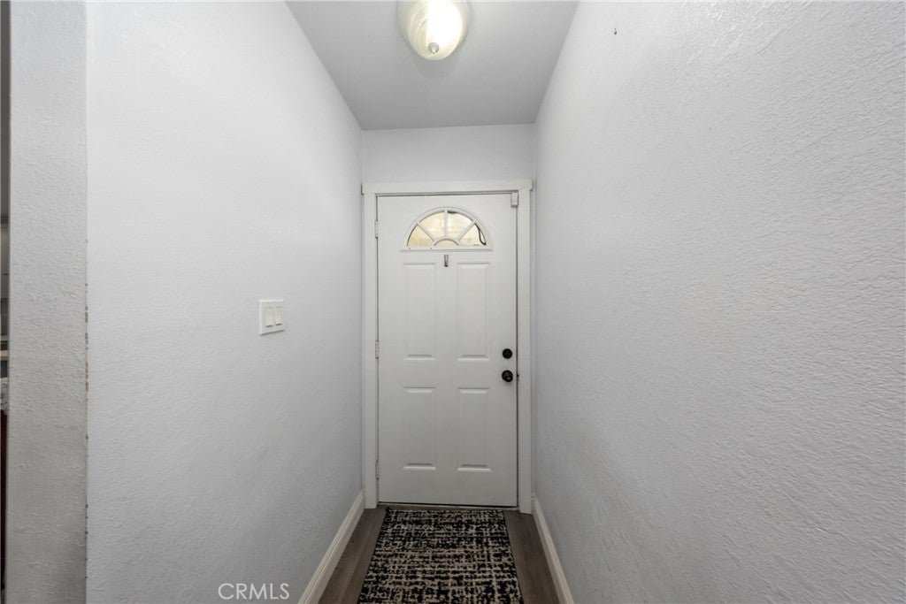 2821 Cedar