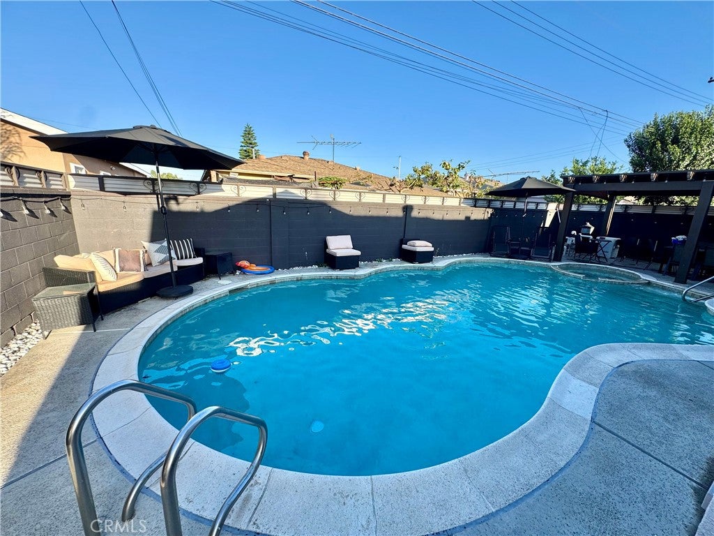 13812 Bechard Ave.