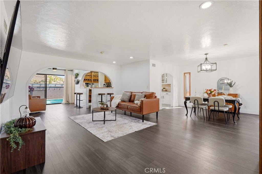 13812 Bechard Ave.