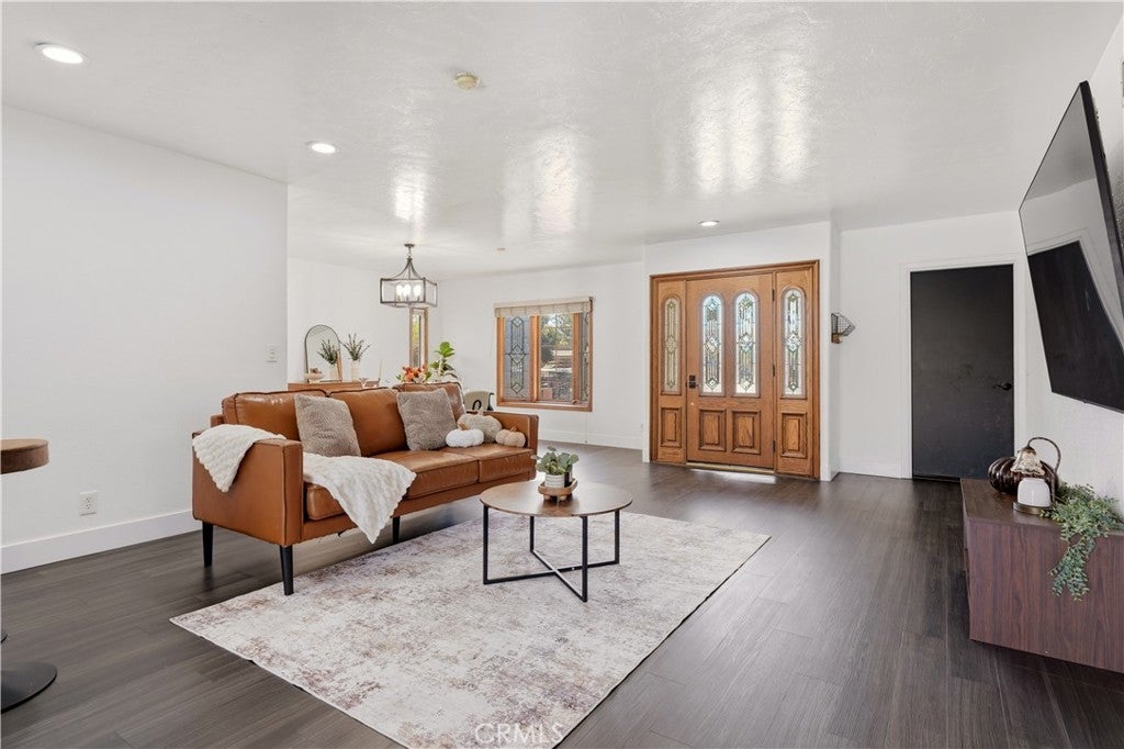 13812 Bechard Ave.