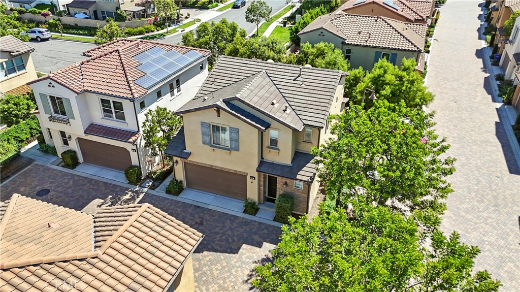 KNOLLS (BKKNLS) - Residential