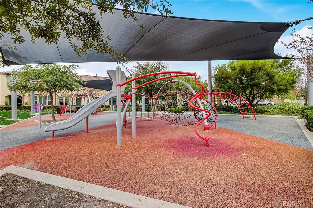 KNOLLS (BKKNLS) - Residential