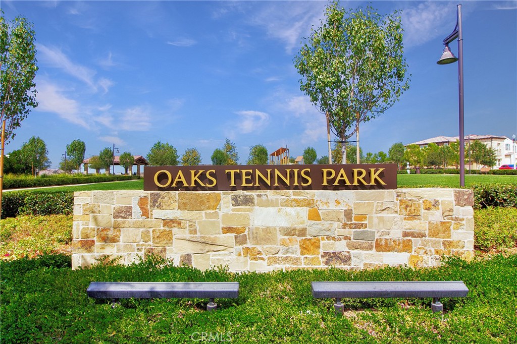 KNOLLS (BKKNLS) - Residential